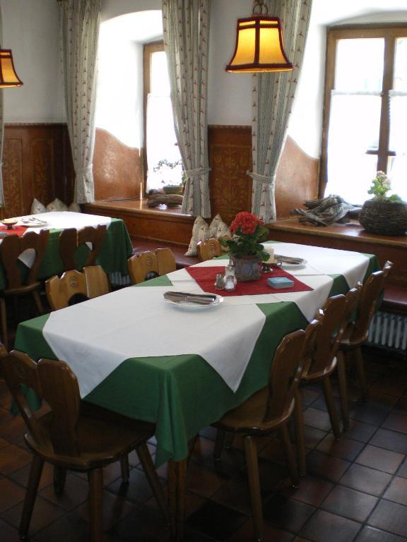 Gasthof Zum Rassen جارمش بارتنكيرشن المظهر الخارجي الصورة